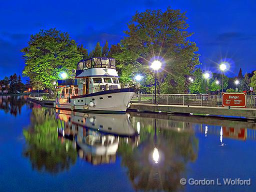 Perfect Balance_P1120975-7.jpg - Photographed along the Rideau Canal Waterway at Smiths Falls, Ontario, Canada.